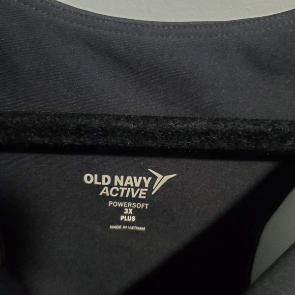 Old Navy, Sports Bra, Light Support Powersoft, Black, Size 3X. - Picture 3 of 4